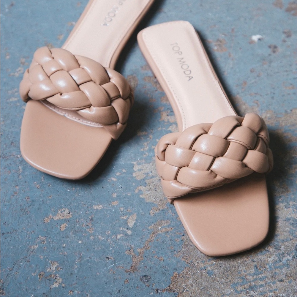 Top Moda Braided Slide Sandal